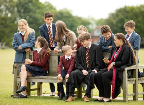 Internados en el Reino Unido: forjando futuros brillantes