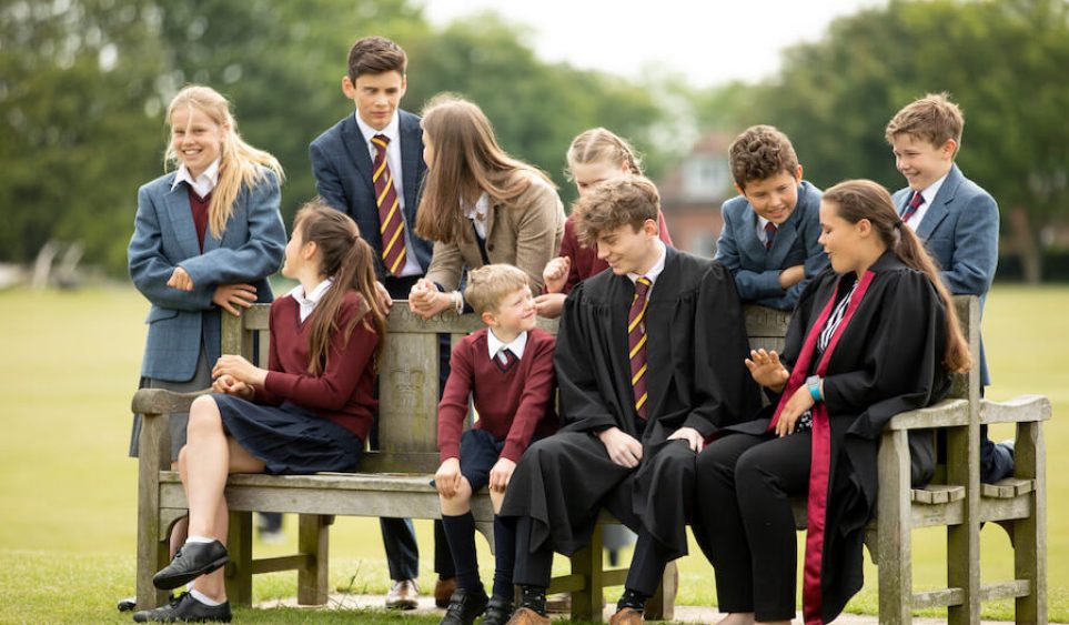 Internados en el Reino Unido: forjando futuros brillantes